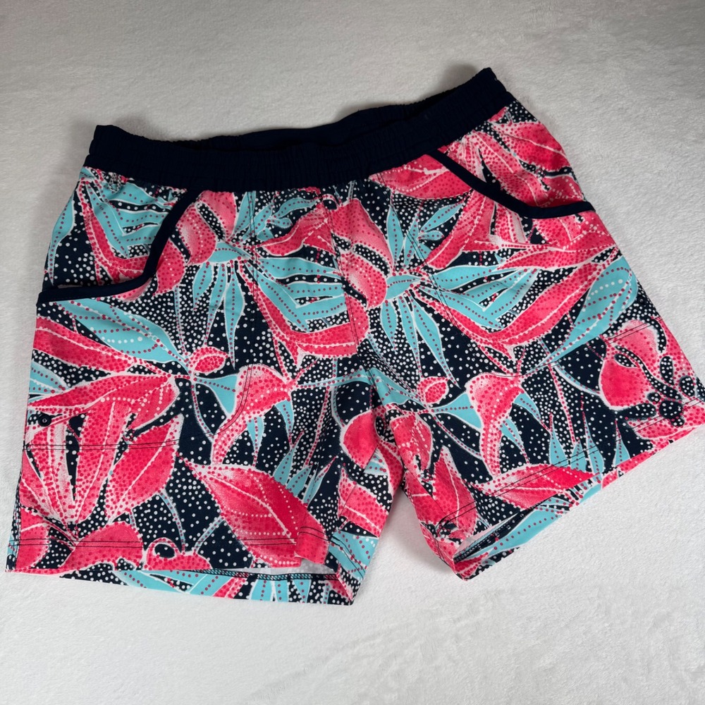 Columbia PFG Womens Sandy River Shorts Size S 5' Inseam Pink Tropical Leaf Print